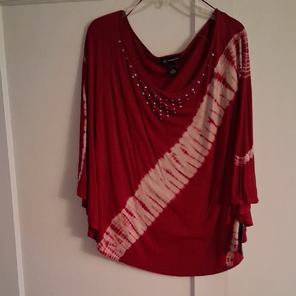 INC International Concepts Majenta and White Top